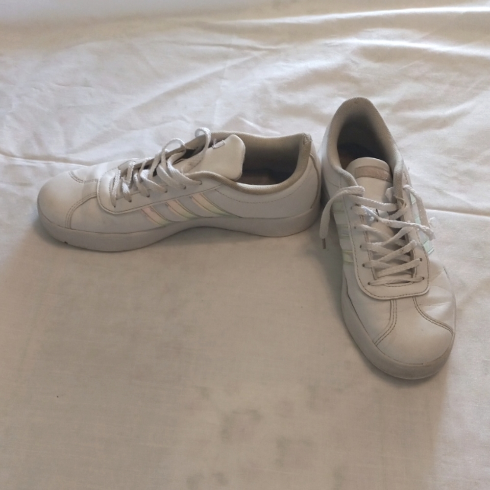 Adidas vintage white sneakers size 6